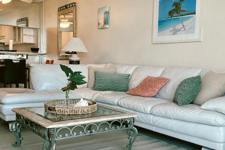 Lounge 70 of 70