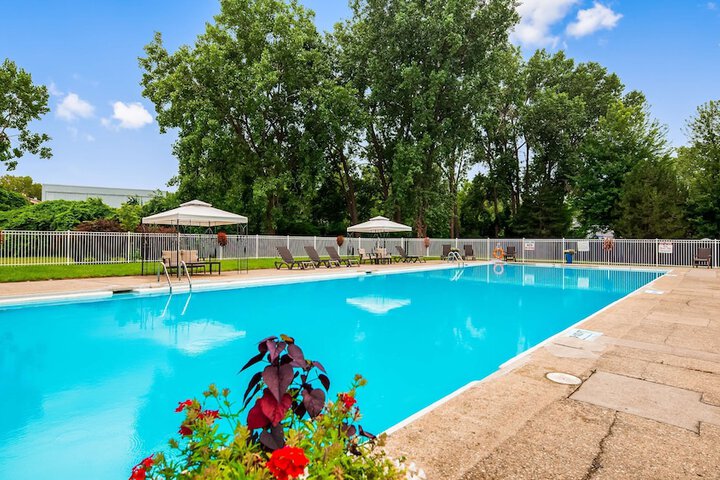 Pool 6 of 39