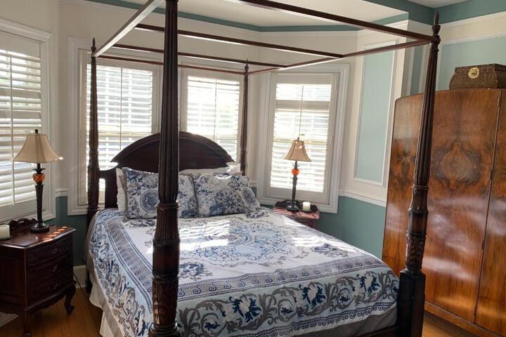 The Inn at Benicia Bay