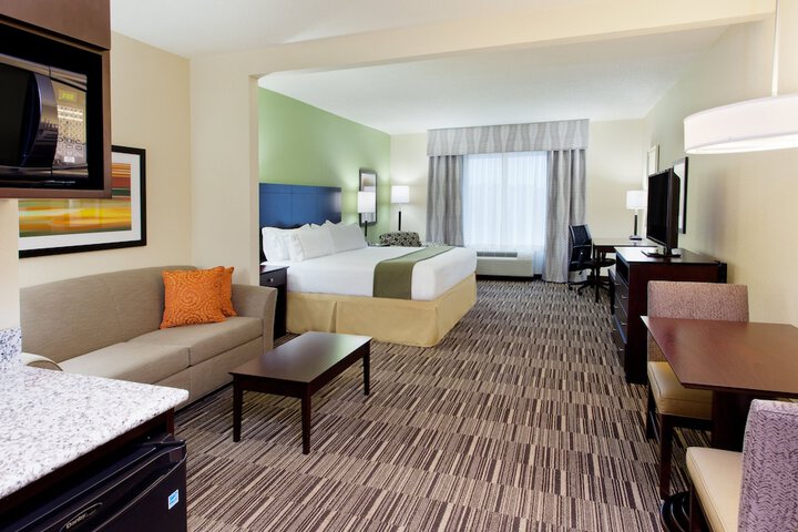 Room 20 of 33