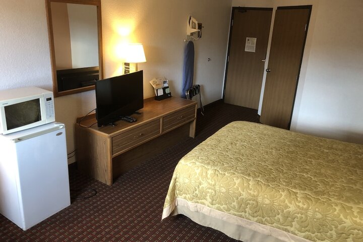 Room 54 of 68