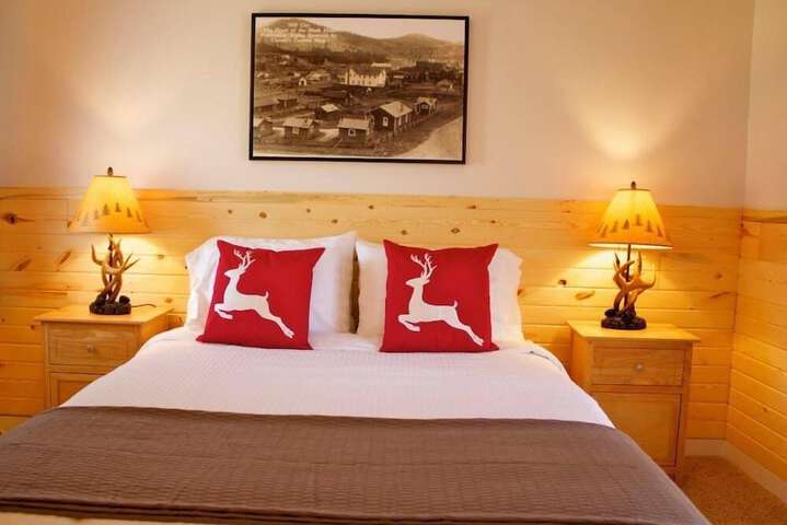 Black Elk Resort Cottages and RV Park