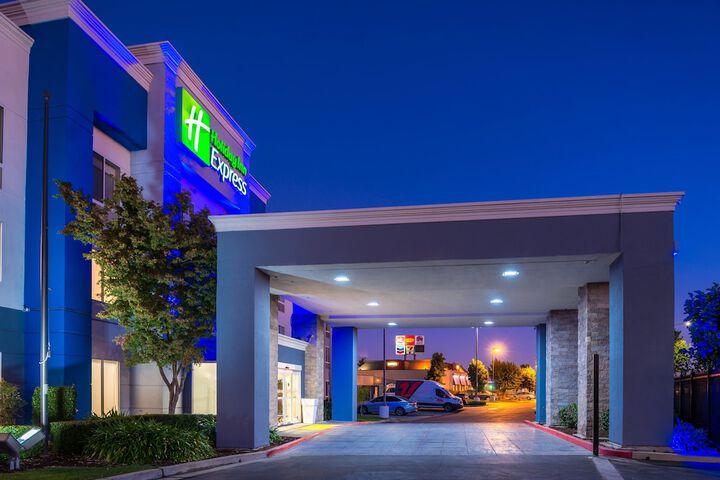 Hotel 2 of 41