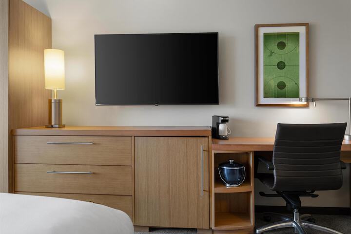 Hyatt Place Milwaukee / Downtown