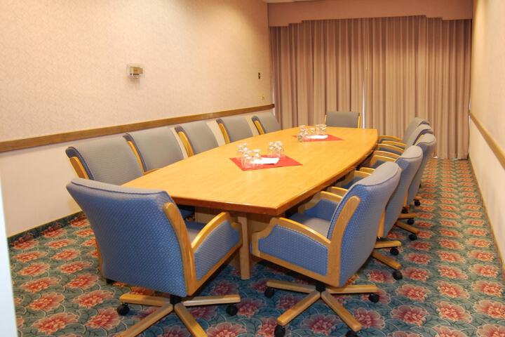 Oakland Airport Executive Hotel