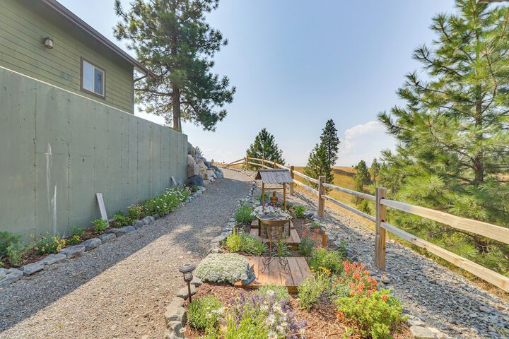 Cozy Eureka Getaway - Hike Bike, Hunt & Fish!