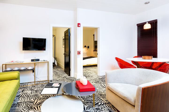 Room 34 of 62