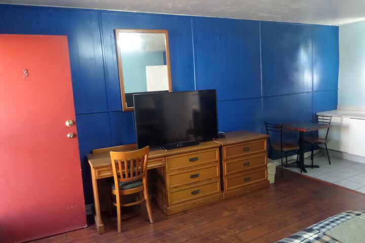 Room 7 of 43