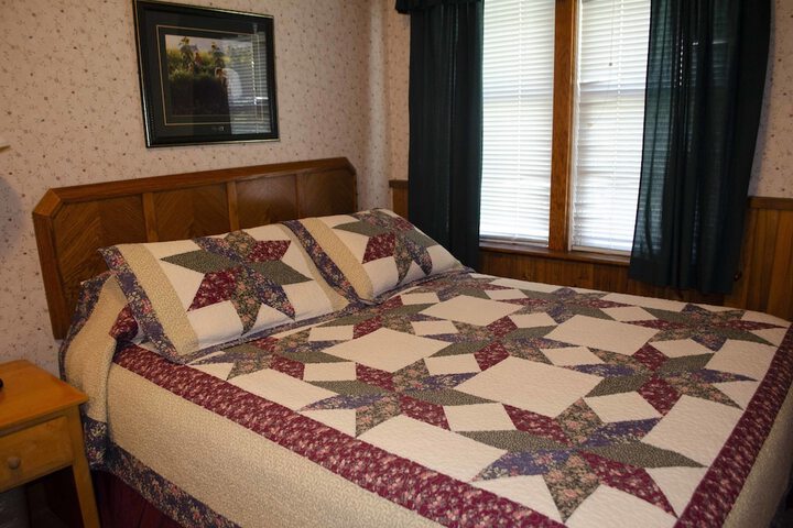 Crandell Mountain Lodge