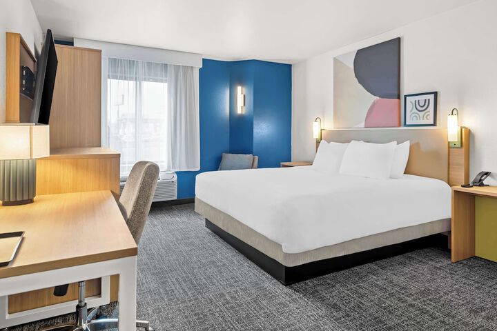 Spark by Hilton Oxford
