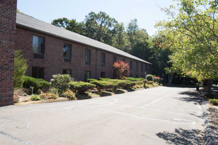 Aderi Hotel Niantic