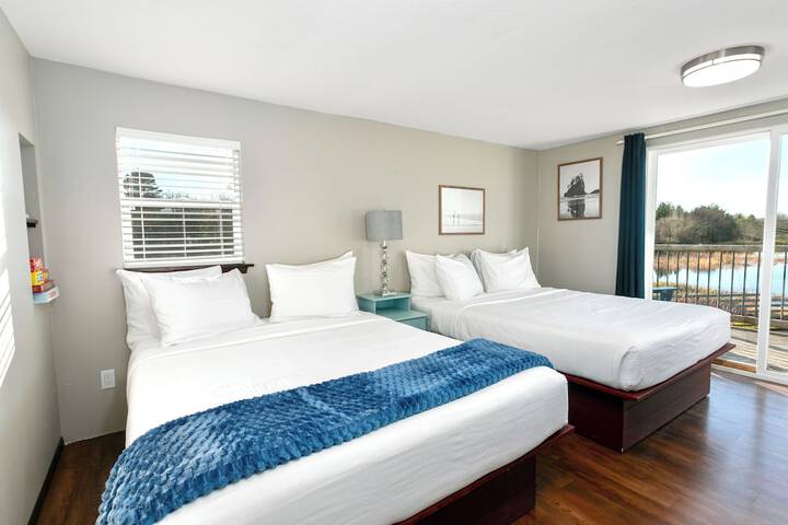 Breakwater Resort