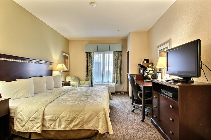 Magnolia Inn & Suites Savannah Airport
