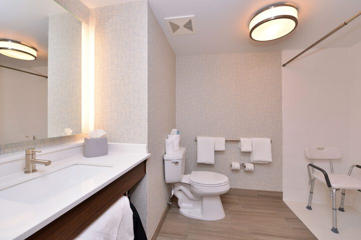 Room 44 of 67