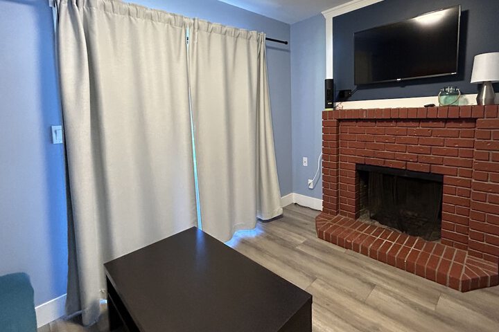 Room 50 of 180