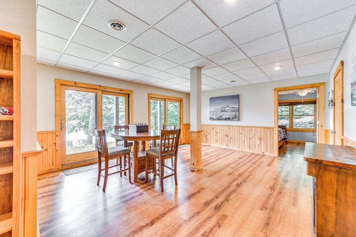 Lakefront Corinth Log Home: Private Dock Fire Pit