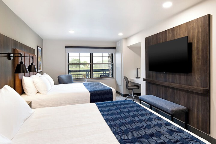 Clubhouse Hotel Suites Sioux Falls