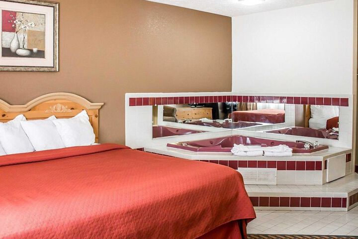 Quality Inn Elyria