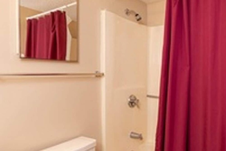 Room 92 of 141