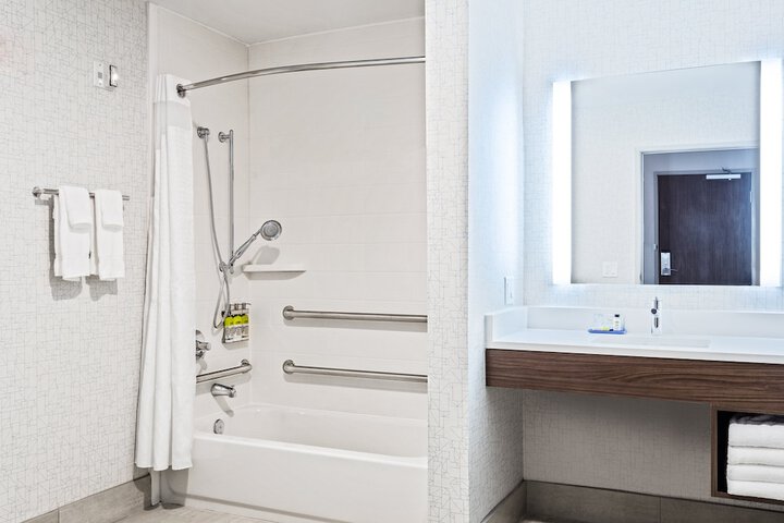 Holiday Inn Express & Suites Niceville - Eglin Area by IHG