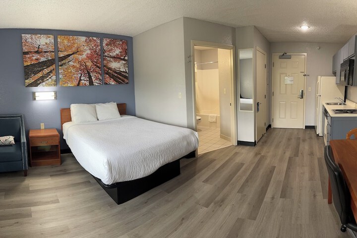 Room 12 of 47