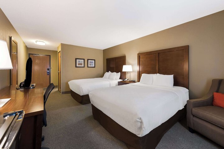 Room 19 of 32