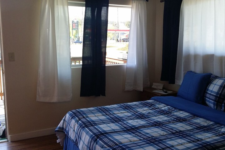 Room 22 of 36
