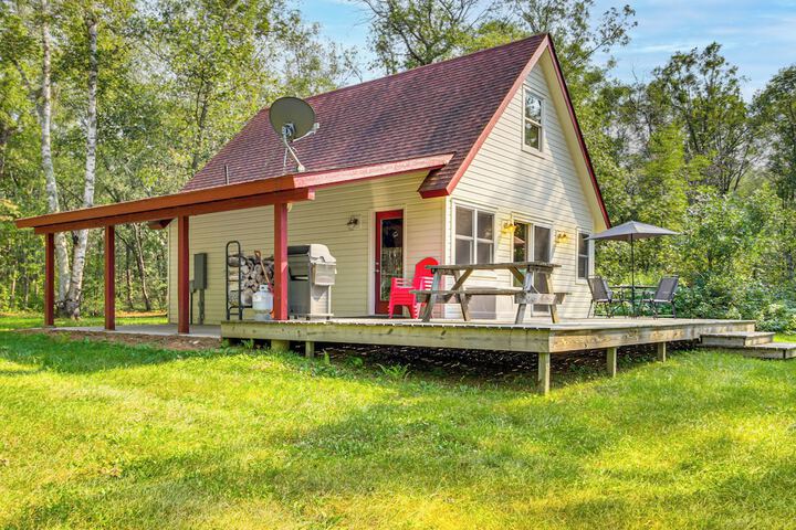 Riverside Retreat in Crosby: Pet Friendly!