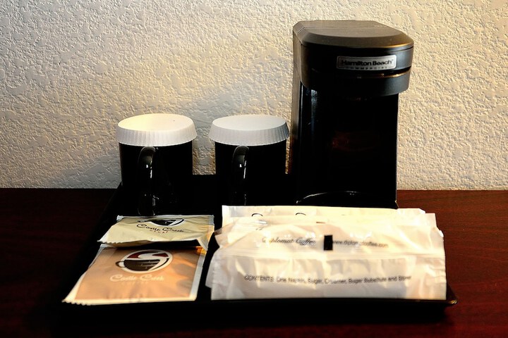 Breakfast/Coffee Service 28 of 41