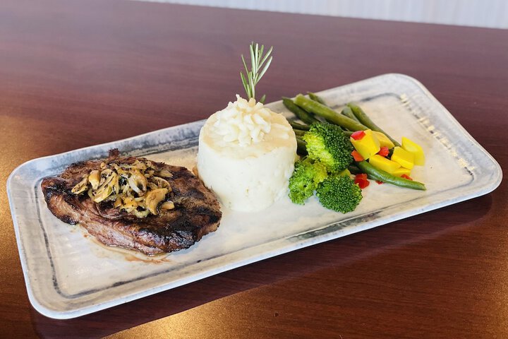 Dining 68 of 83