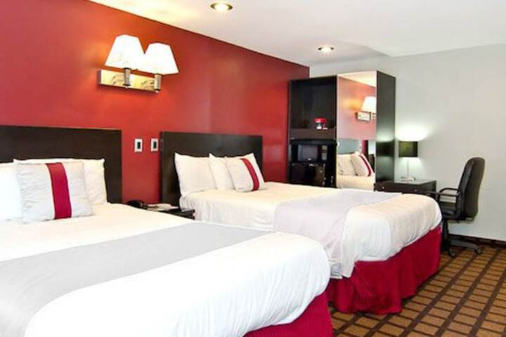 Room 2 of 8