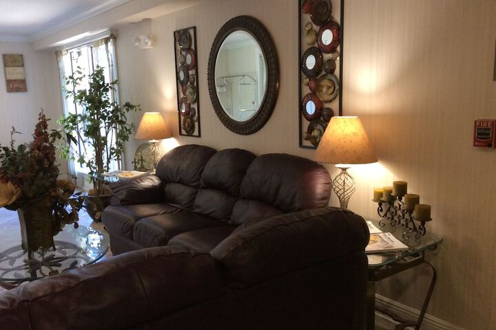 Hotel Interior 6 of 18