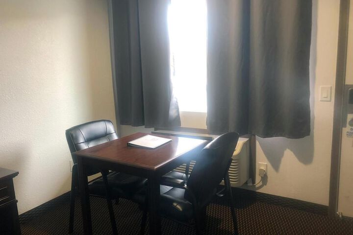 Room 31 of 35