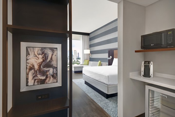 Room 22 of 56