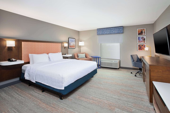 Hampton Inn Clinton IA