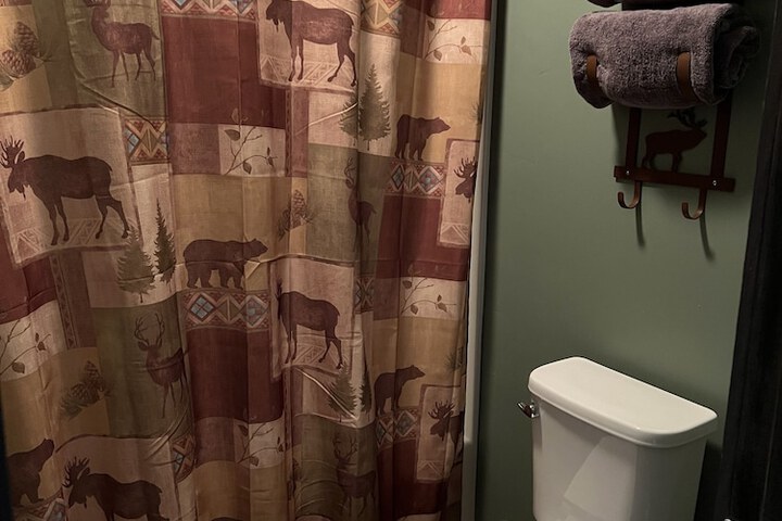 Room 24 of 33