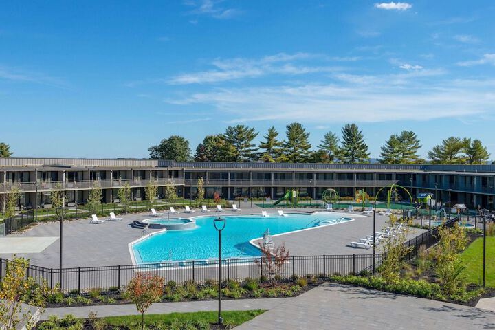 Pool 7 of 104