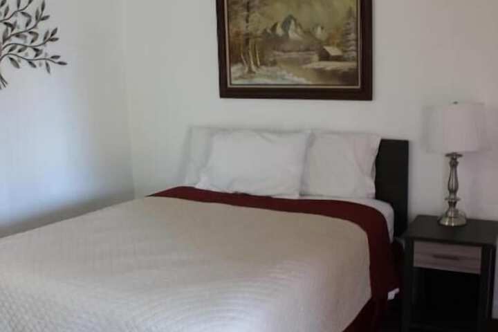 Room 16 of 32