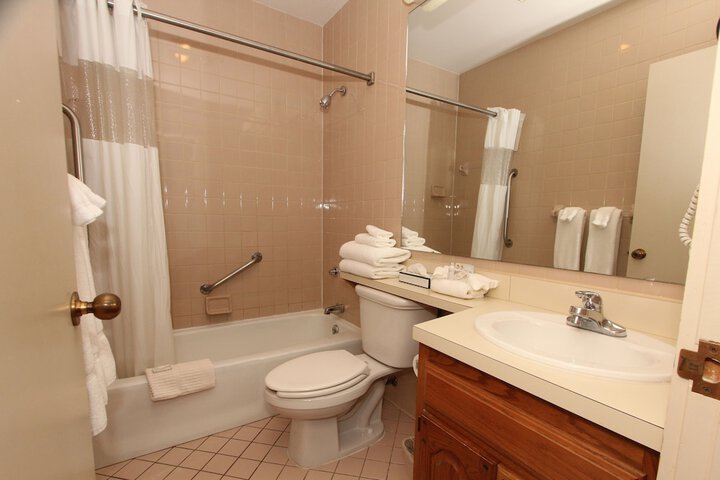 Room 25 of 115