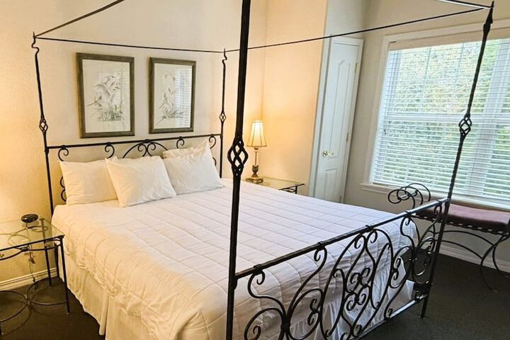 French Quarter Resort