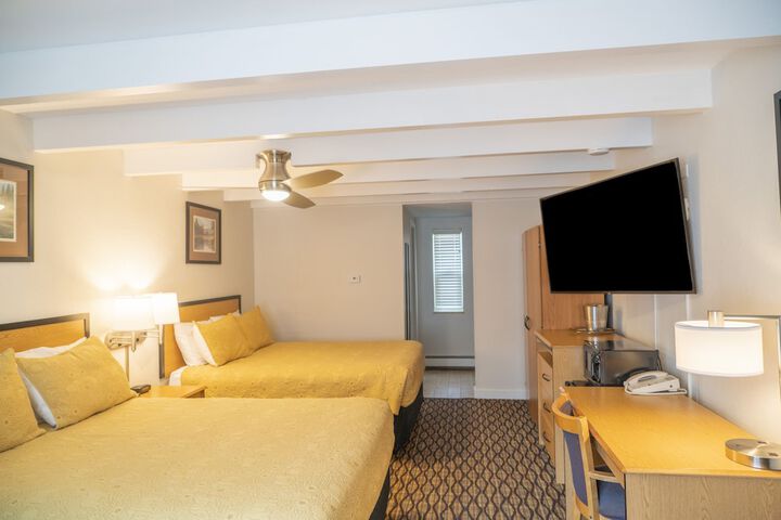 Room 15 of 32