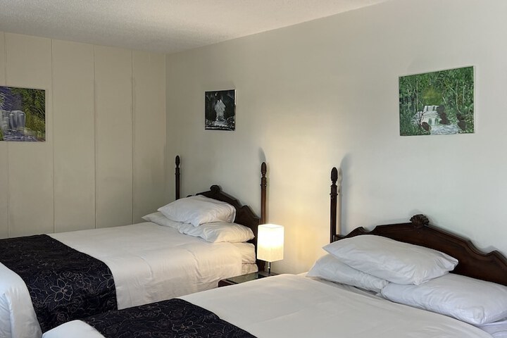 Room 16 of 23