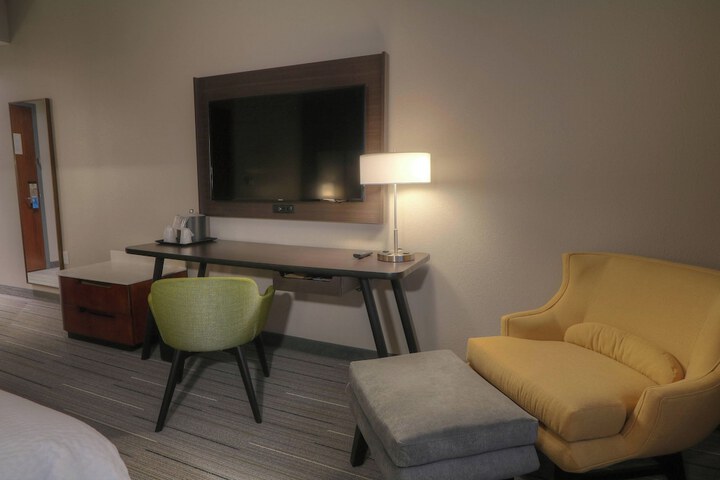 Room 19 of 39