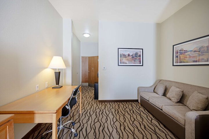 Best Western Plus Guymon Hotel & Suites