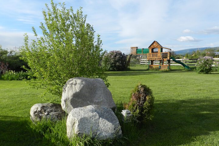 Property Grounds 16 of 19