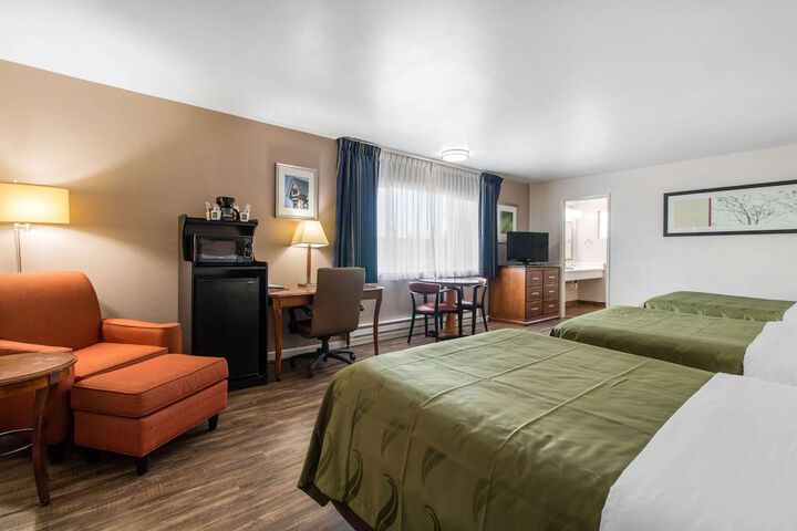 Room 15 of 38