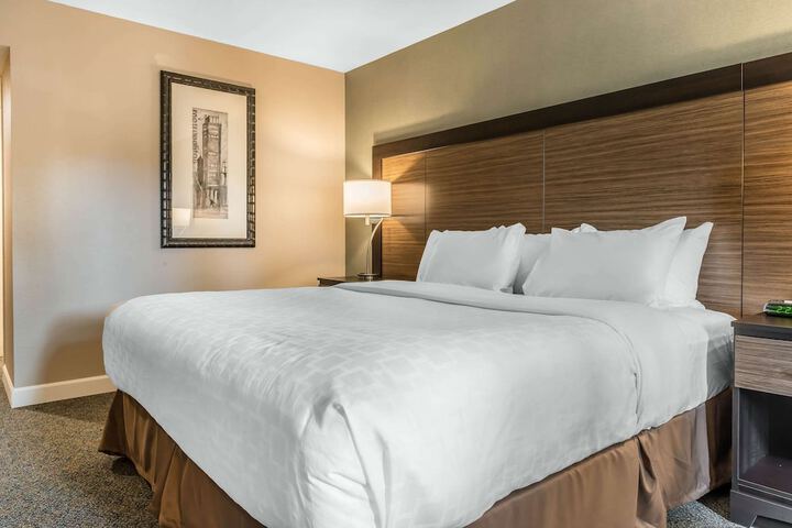 Room 20 of 39