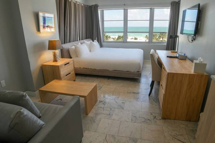 Room 30 of 75