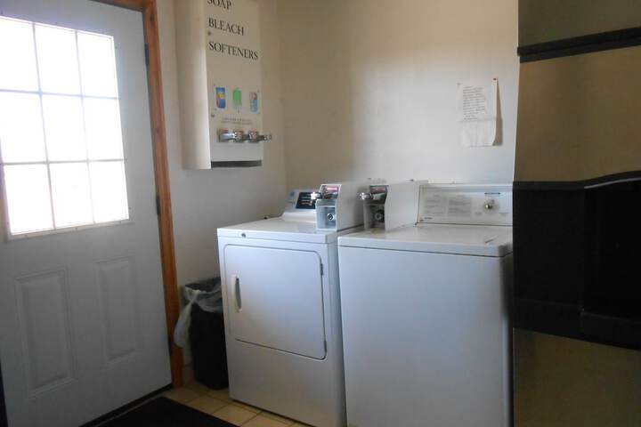 Room 7 of 27