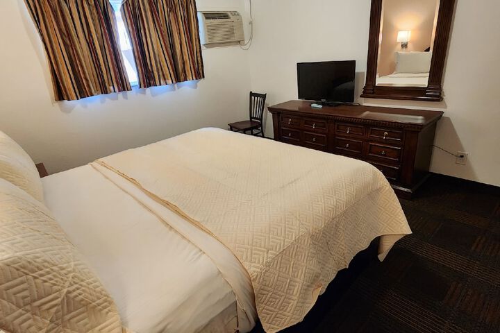 Silver Saddle Motel